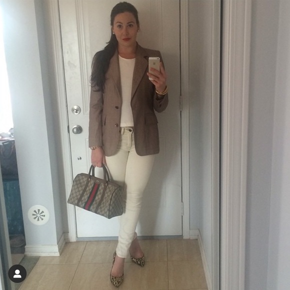 Yves Saint Laurent Jackets & Blazers - Beautiful Yves Saint Laurent blazer
